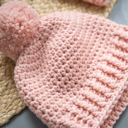 Yarn and Colors Happy Baby Mutsje