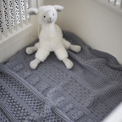 Reversible Dream Blanket 3.0 CAL Crochet Kit 1 Shark Grey (Accent Colour)