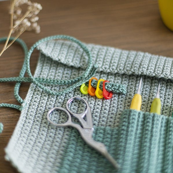 Ammonite Crochet Hook Roll Pattern