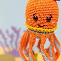 Squid Sensory Toy Crochet Kit 3 Clown-2