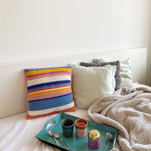Hip to be Square Cushion Crochet Kit-3