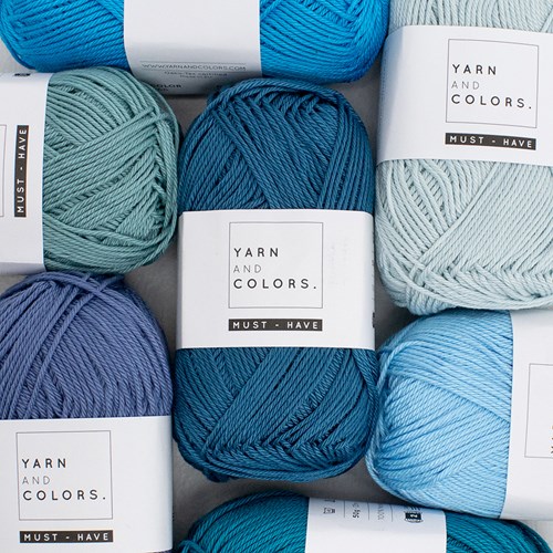 Yarn and Colors Must-have 059 Dark Blue-3