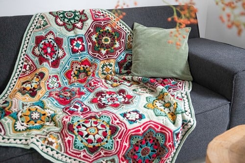 Persian Tiles Christmas Blanket Crochet Kit