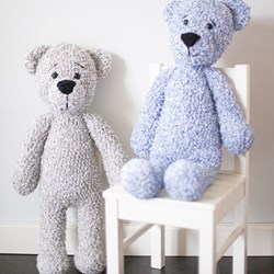 Hugg Bear Crochet Kit 4 Grey