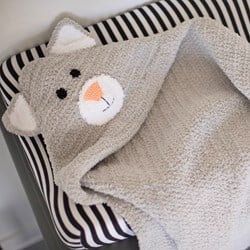 Yarnplaza Swaddle Blanket Cat Crochet Kit