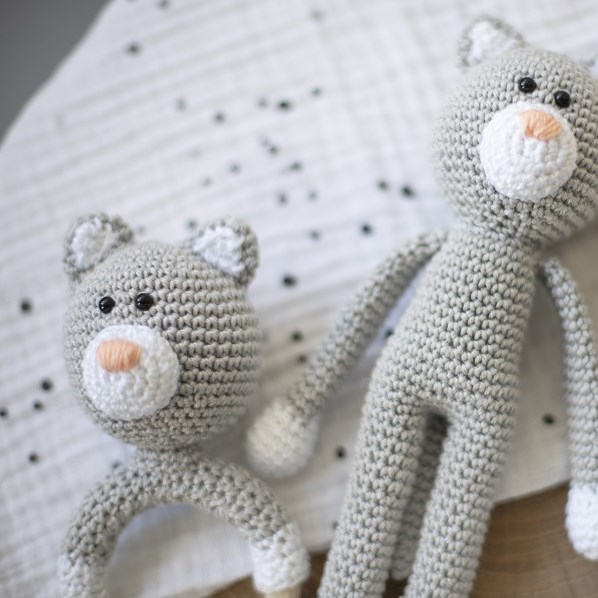 Yarnplaza Cuddly Toy Cat XL Crochet Kit 