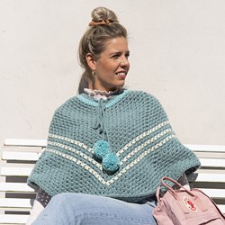 Budgetyarn Poncho Crochet Kit
