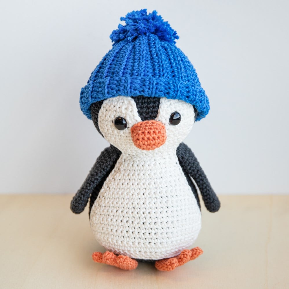 Winter penguin Crochet Kit