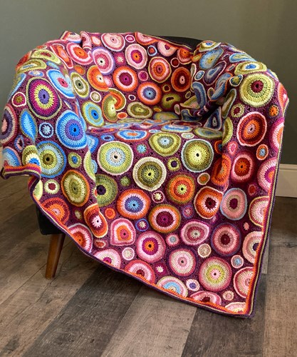 Magic Circles Supernova Blanket Yarnkit-2