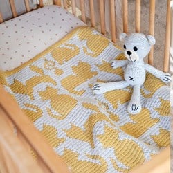 Cozy Cats Baby Blanket Yarn and Crochet Kit