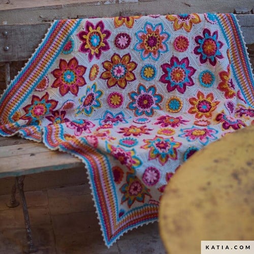 Flowers Forever CAL 2025 Crochet Kit Katia UNICO-3