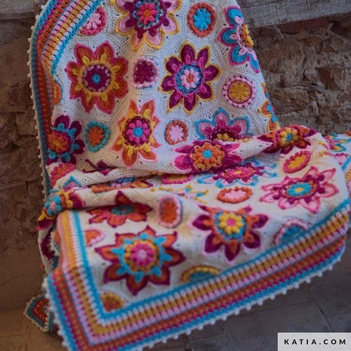 Flowers Forever CAL 2025 Crochet Kit Katia UNICO-2