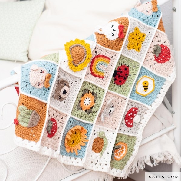 Katia Bunny Blanket Crochet Kit 