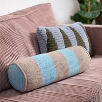 Graphic Striped Cushion Roll Yarn Kit