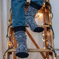 Knitting Pattern Durable December Snow Socks-3