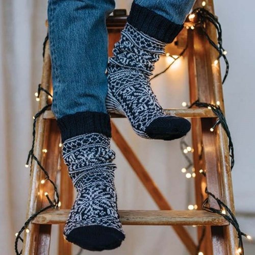 Knitting Pattern Durable December Snow Socks-3