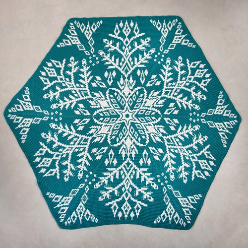 Acrtic Bloom Blanket Light Blue Crochet kit - Digital Pattern included
