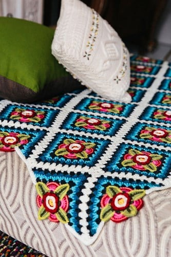Mexican Diamonds Blanket - Jane Crow - Yarn package-2