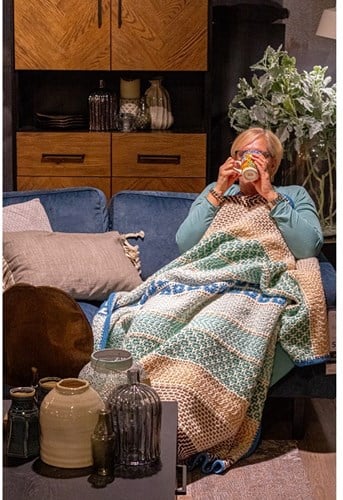 2 Cosy Blanket Crochet Kit-2