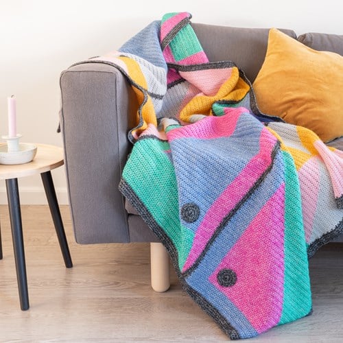 Yarn and Colors Mosaic Window Blanket Crochet Kit 100 Black