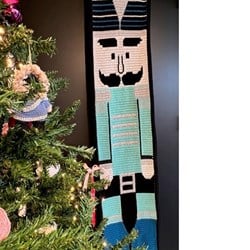 Nutcracker Wallhanger Yarn and Crochetkit 