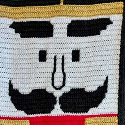 Nutcracker Wallhanger Yarnkit Traditional - Without Pattern-3