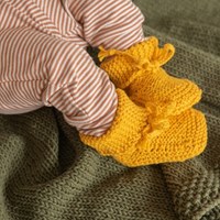 Yarn and Colors Oh Baby! Knit Booties Knitting Kit 015 Mustard