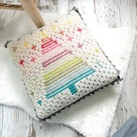 One Skein of Love Oh Xmas Tree Crochet Kit-2