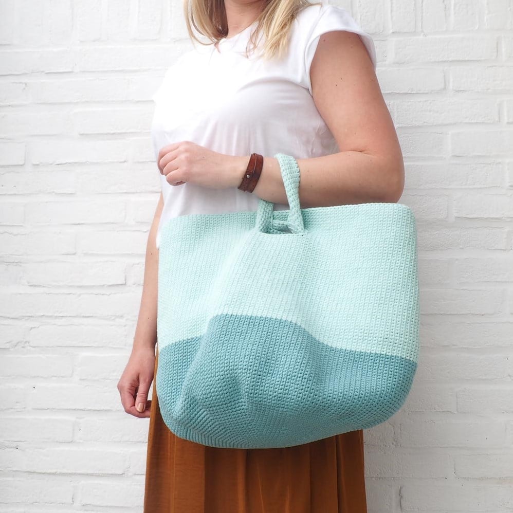 Crochet slouchy bag sales