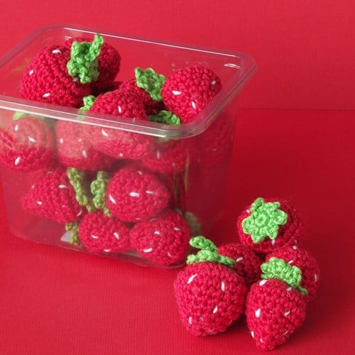Yarn and Colors Strawberries Crochet Pattern-3