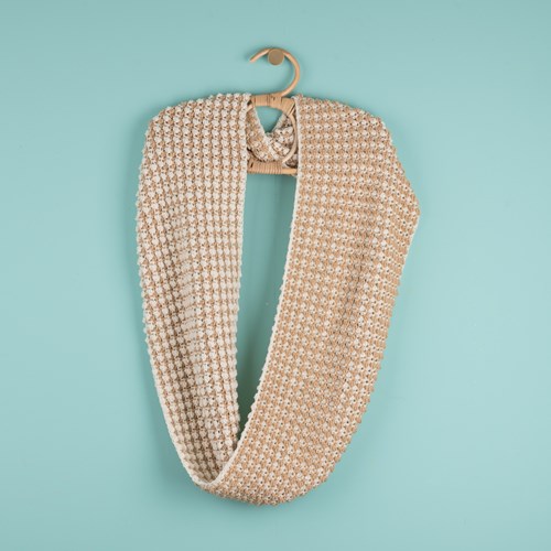 Crochet Pattern Yarn and Colors Pebbles Cowl