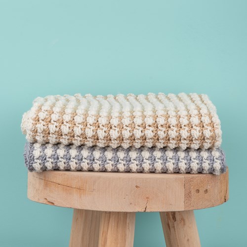 Crochet Pattern Yarn and Colors Pebbles Cowl-2