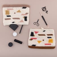 Yarn and Colors Perky Pouch Crochet Kit 006 Taupe-3