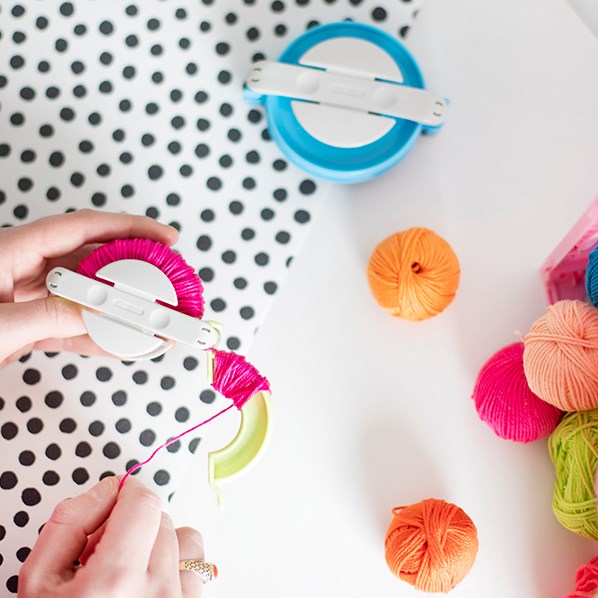 How To Use The Clover Pom Pom Maker • Banana Moon Studio