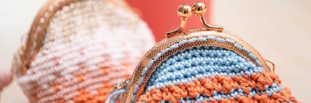 Mini Coin Purse – Free Crochet Pattern