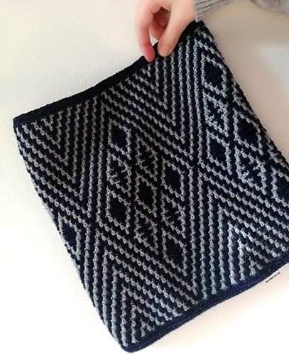 Little Diamonds Cowl - One Skein of Love Yarn and Crochet Kit-3