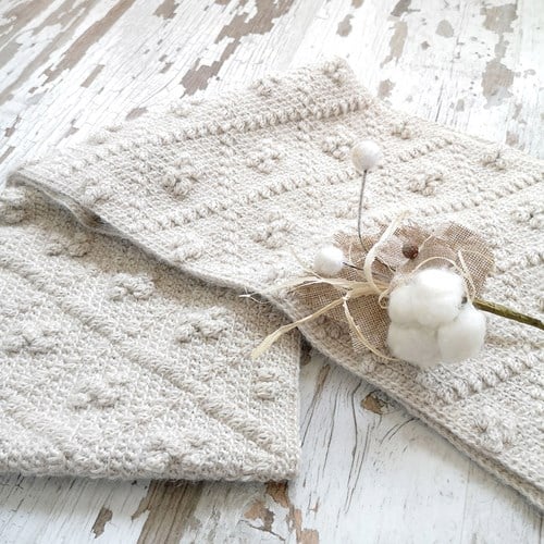 Wanderling Scarf - One Skein of Love Yarn and Crochet Kit-3