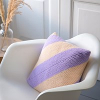 Crochet pattern Felt-it stripes cushion
