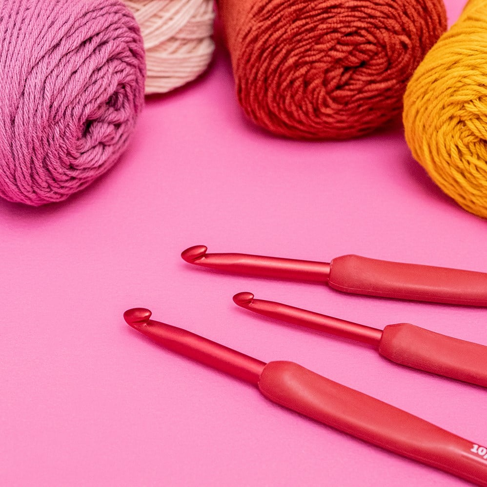 Tulip is launching PINK ETIMO candy Cushion grip crochet hook set