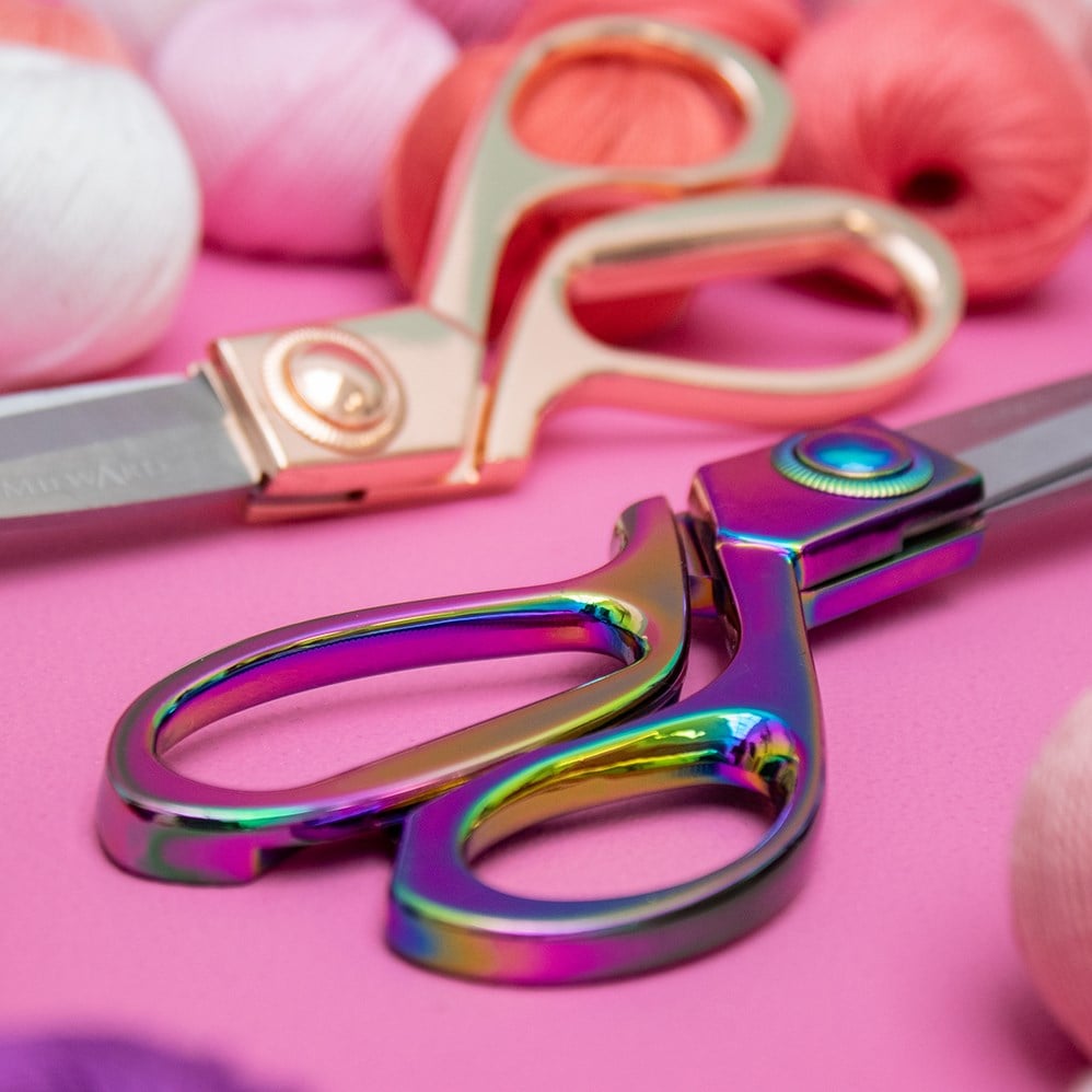 Yarn and Colors Tiny Scissors 