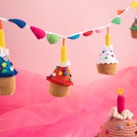 Cupcake Bunting - Crochet Kit-2