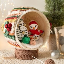 Yarnplaza Snow Globe Yarn and Crochet Kit