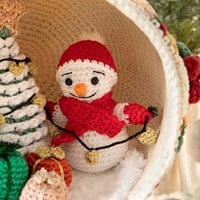 Yarnplaza Snow Globe Crochet Kit-3