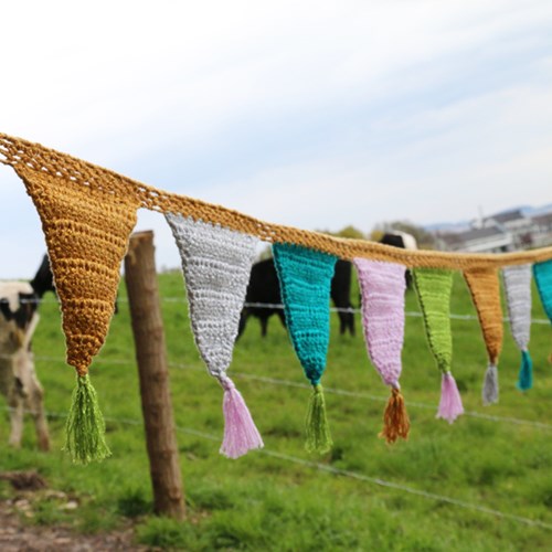 Sparkle Bunting Crochet Kit