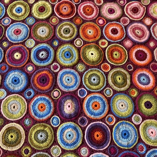 Magic Circles Supernova Blanket Crochetkit-3