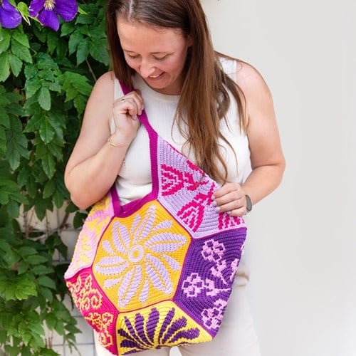 Flowery Fair Bag Crochet Kit Happiness Hexagon