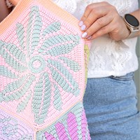 Flowery Fair Bag Crochet Kit Happiness Rectangle-3