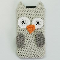 Crochet pattern phone case