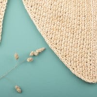 Yarn And Colors Toned Triangle 