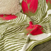 Nelly and her tulips Pomegranate Crochetkit - With Digital Pattern-3